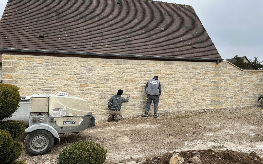 Déco pierre : rénovation d&rsquo;un mur extérieur